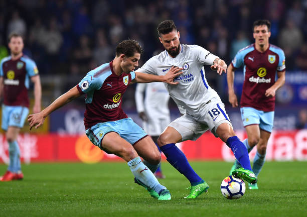 西罗上演新 西罗上演新