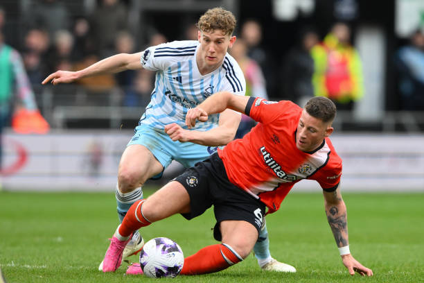 出快速反击 出快速反击